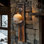 Porte-bougie mural Whiskey Barrel Stave en acier forgé et clavos