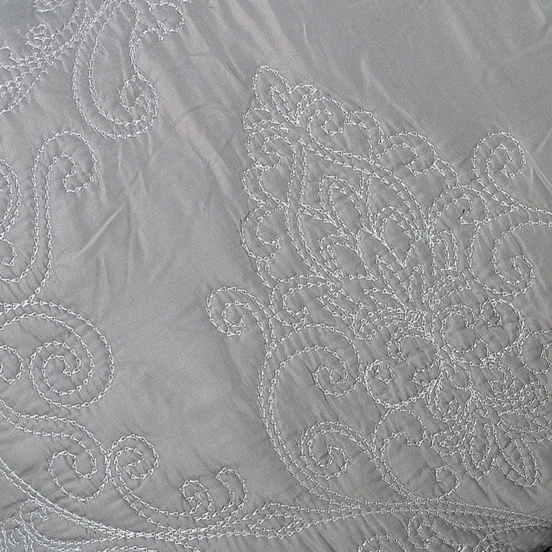 4 Piece Damask Oversized Embroidery Bedspread Set, Courtepointe grand lit + 2 taies décoratives pour, Gris cendre