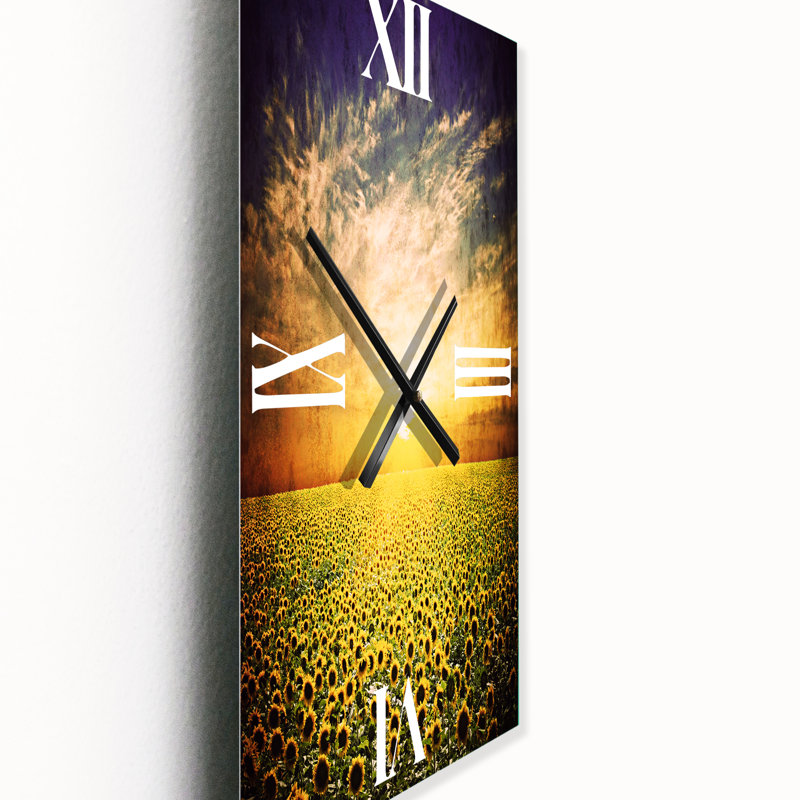 Beau coucher de soleil sur un champ de tournesols - Horloge murale moderne, Grand