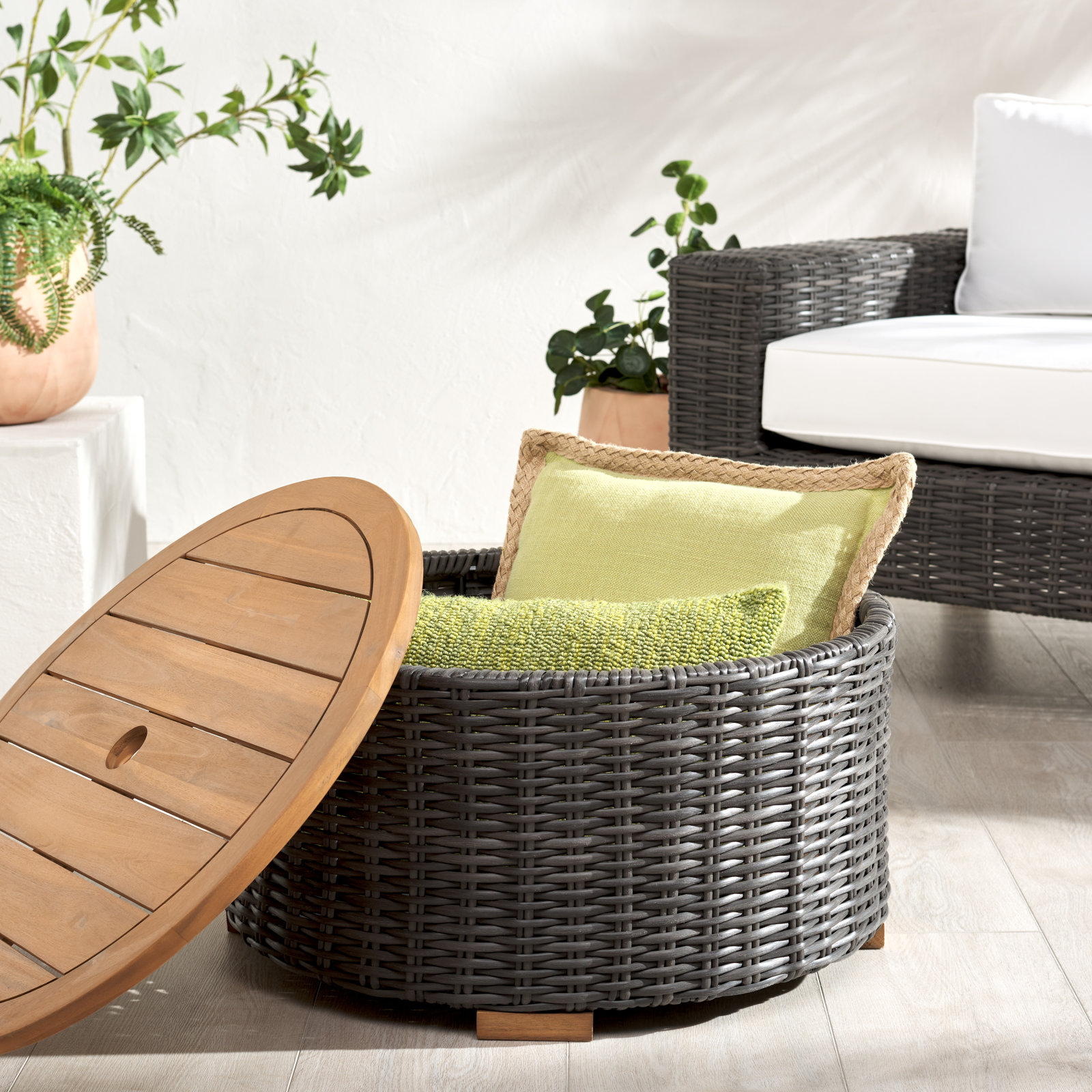 Maddie Circular 25.6'' L x 25.6'' W Outdoor Coffee Table, Dark Gray