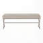 Banc contemporain rembourré avec assise en chenille moelleuse et structure en métal robuste pour des sièges confortables
