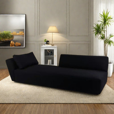 Chaise moderne et confortable en pin