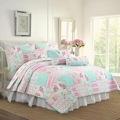 Tiffany Pink Garden Floral Pink/Blue Microfiber Reversible Quilt Set