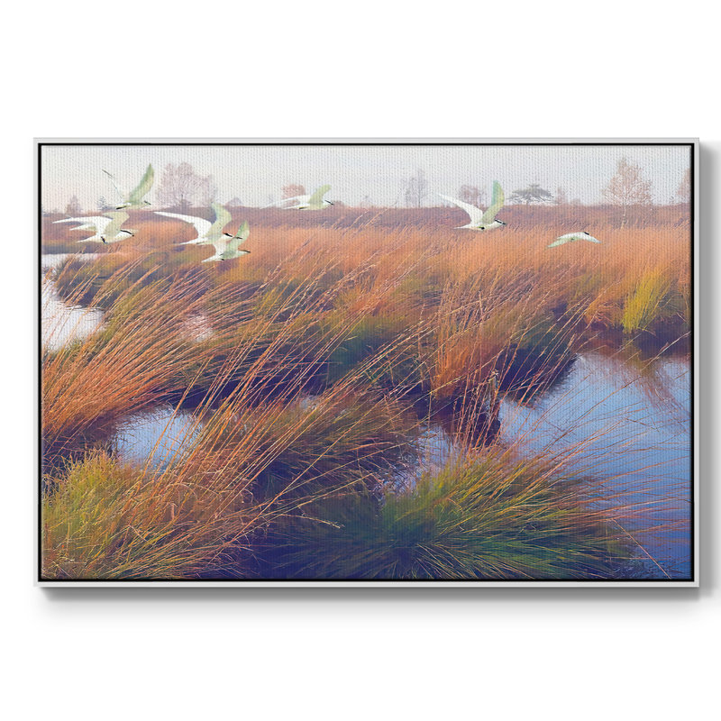 Marshland Hues II, peinture sur toile encadrée, H 27 po x l 41 po x P 2 po, Cadre blanc
