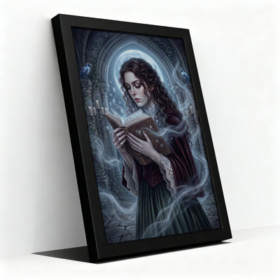 Femme lisant un livre magique avec des runes lumineuses et une toile d'Halloween