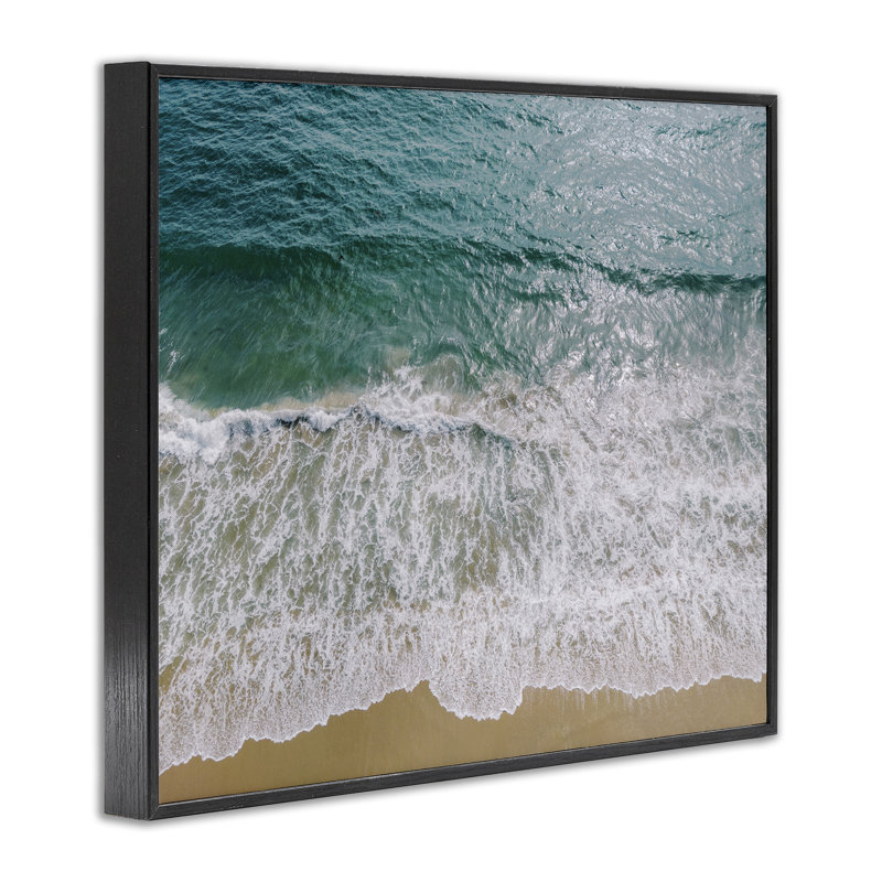 «Coastal Sea Waves», estampe numérique par Justine Milton, H 24 po x l 30 po, Giclée encadrée noir minuit