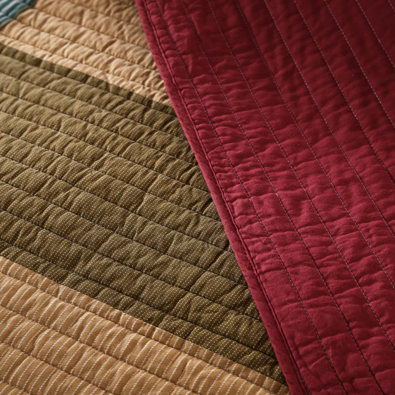 Farmhouse / Country Cotton Striped Quilt, Twin Quilt + 1 Standard Sham
