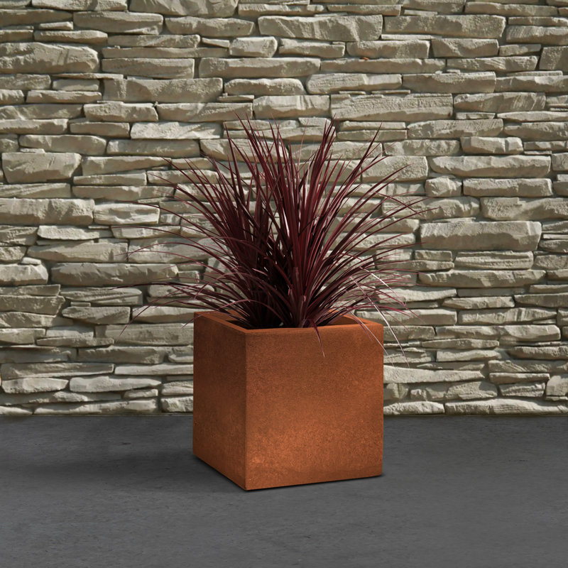 Boîte à fleurs en béton Wabbaseka, H 16 po x l 16 po x P 16 po, Oxyde de fer