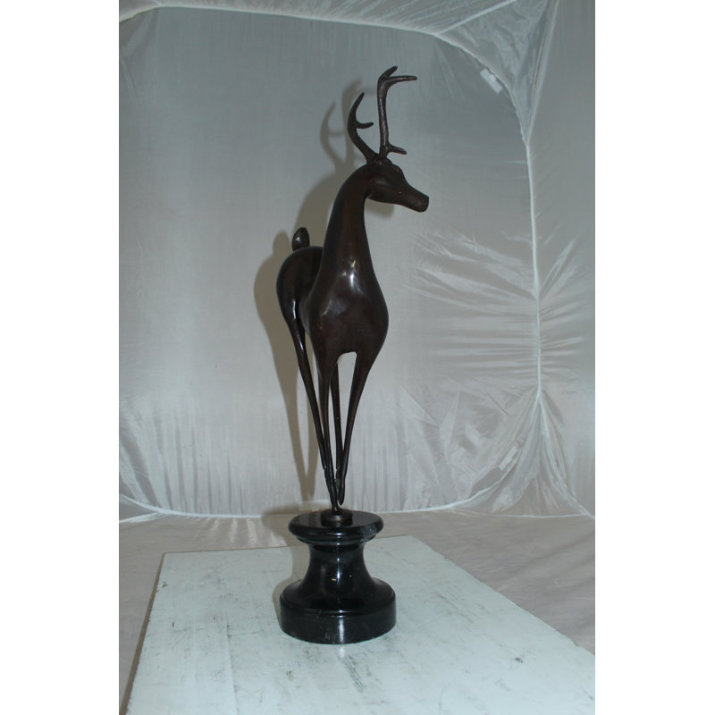 Statue de chevreuil debout Hodgdon