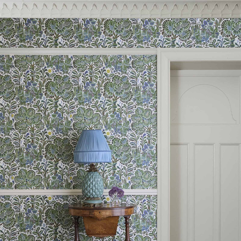 Tourmaline Moon Garden Magna Wallpaper, Verde