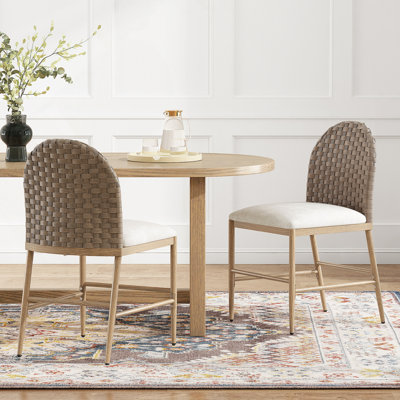 Chaise de salle à manger Willowbend Farmhouse avec dossier en rotin et siège rembourré