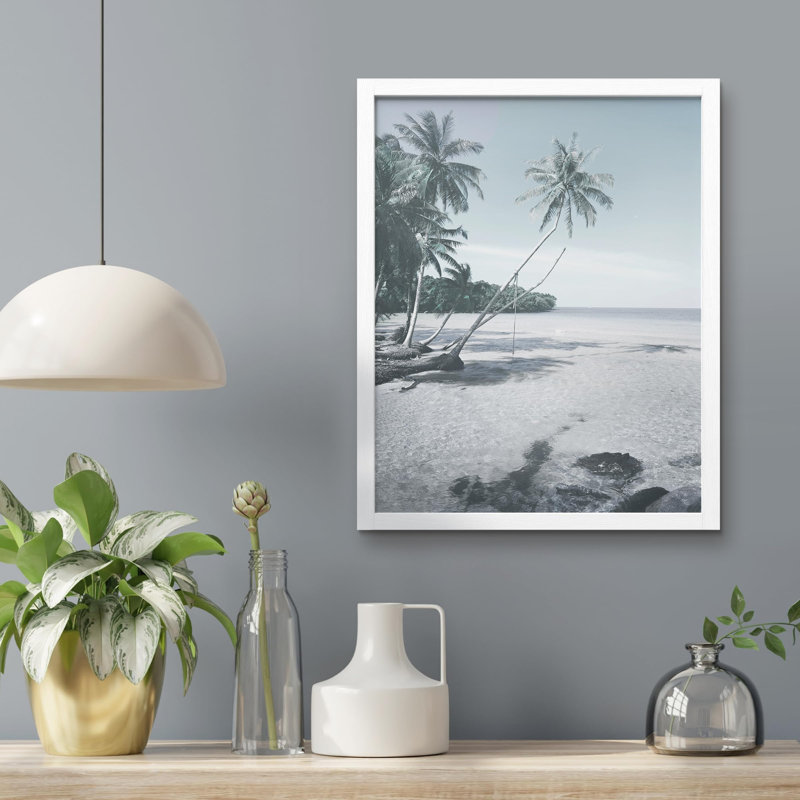 «Palm Tree Beach Washed Out Duotone Tropical Island» sur papier, Blanc, H 10 po x l 8 po