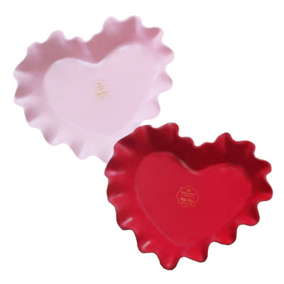 10 Strawberry Street Scalloped Heart Pie Dish