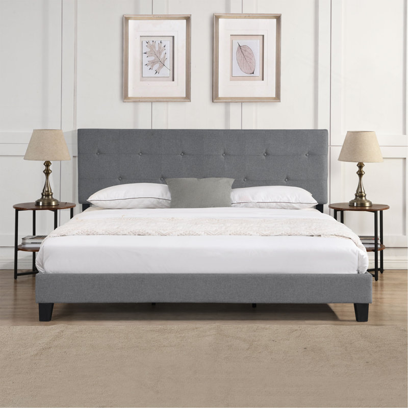 Base de lit plateforme confortable et élégante avec tête de lit capitonnée pour un sommeil relaxant et paisible