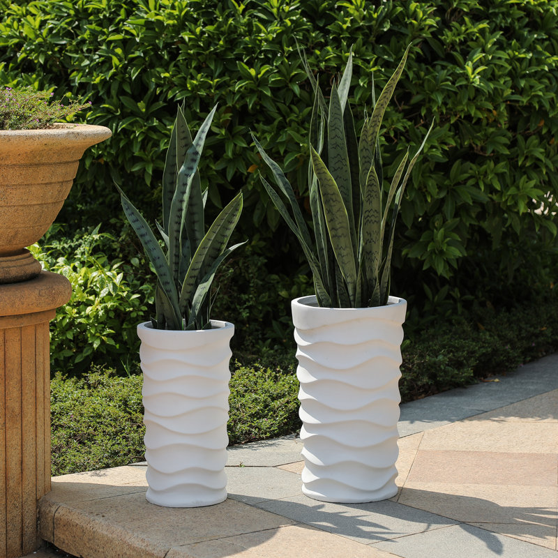 Mesut 2-Piece White Wavy Handmade Pot Planter Set