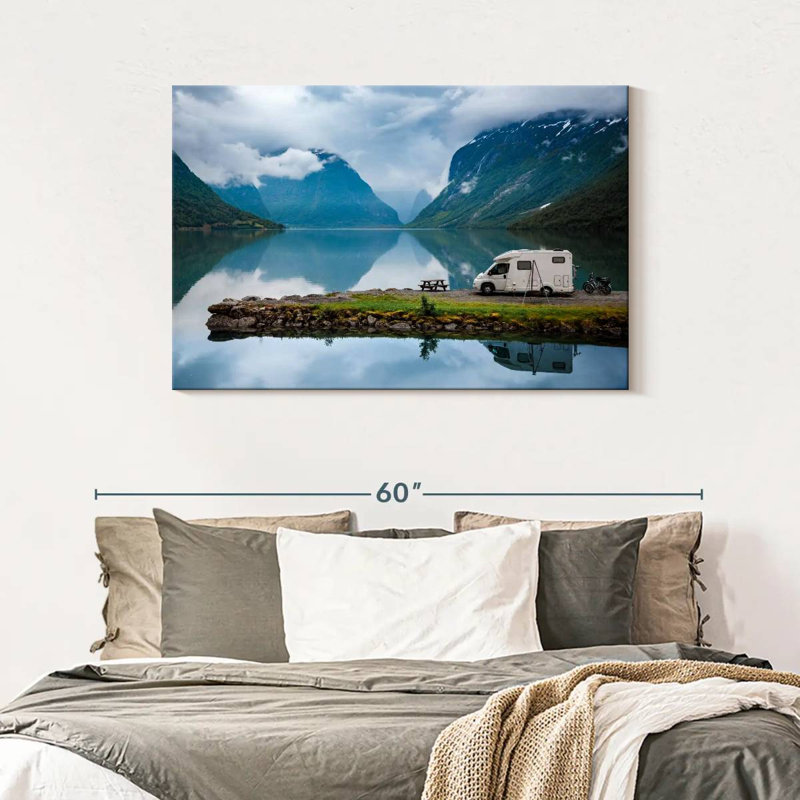 Caravane au bord du lac, H 30 po x l 45 po
