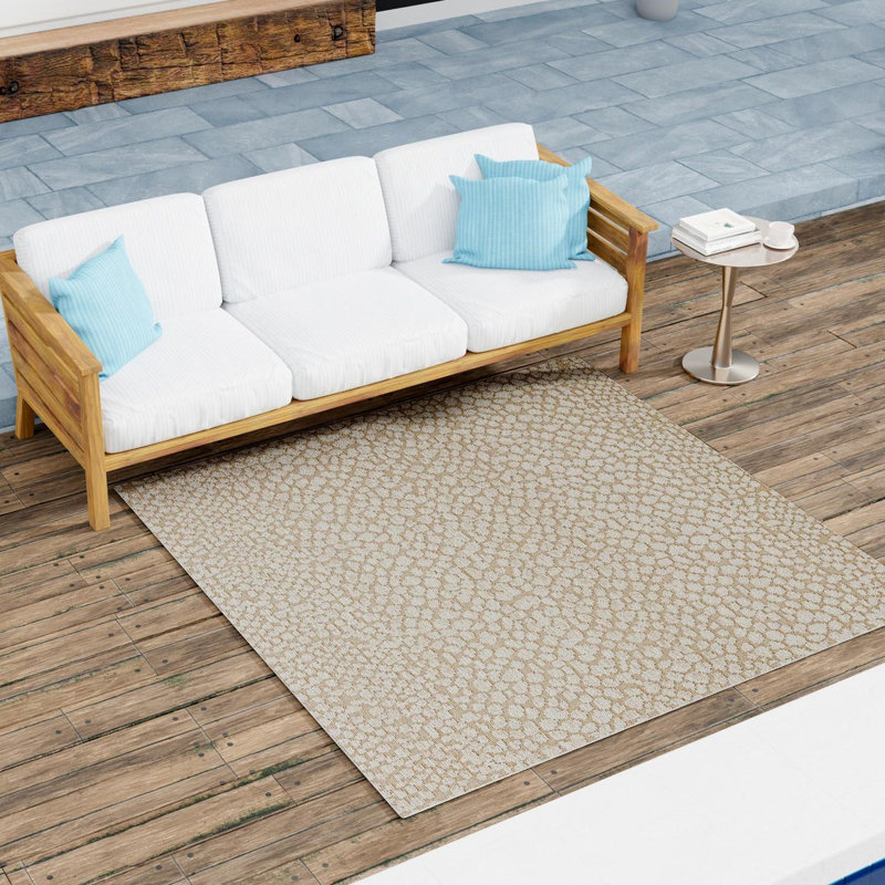 Gurjot Indoor/Outdoor Area Rug, Square 7'10"