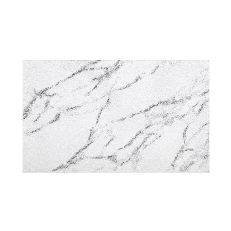 Calacatta Bath Rug, 24" W x 39" L
