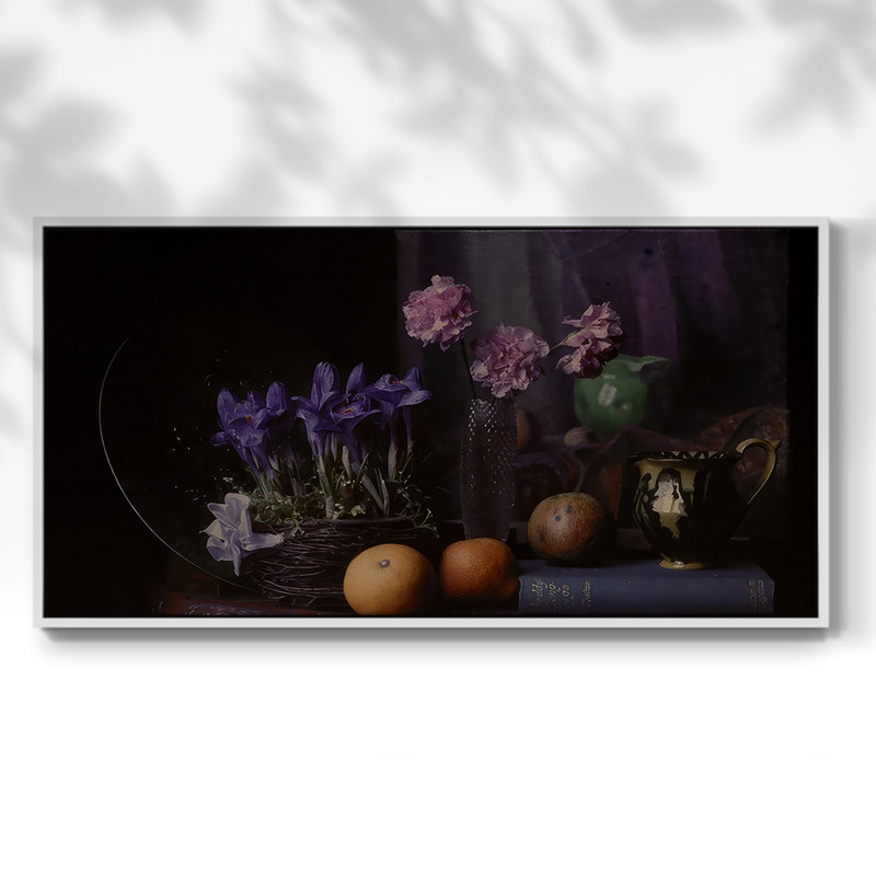 Moody Still Life V - Toile tendue avec châssis encadré, prête à être accrochée, H 21 po x l 41 po, Blanc
