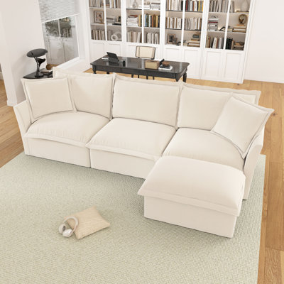 Grand canapé moderne et confortable