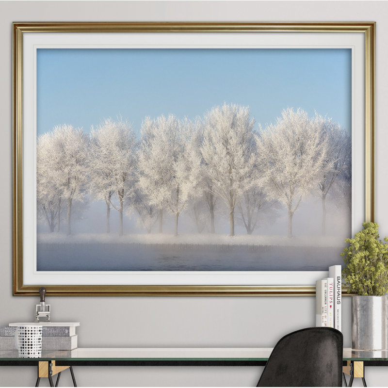 « frozen lane », reproduction de peinture à l’acrylique encadrée, H 30 po x l 40 po x P 1,5 po, Or