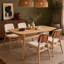 Ensemble de salle à manger 5 pièces en bois Aria avec pieds sculptés et chaises rembourrées-568357807-774489447