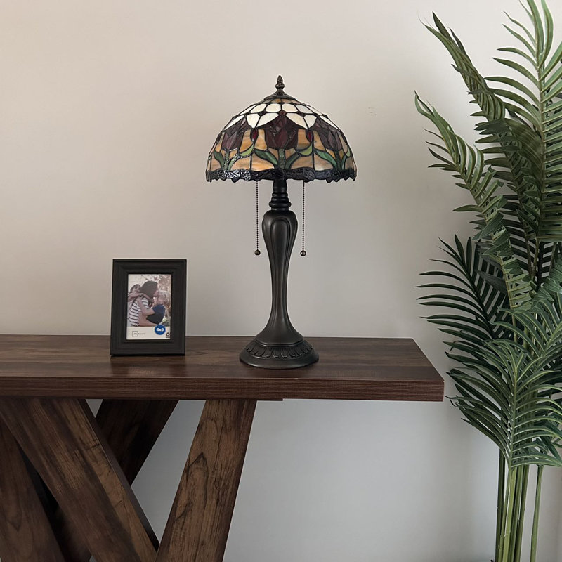 Lampe de table Tiffany avec tulipes rouges en verre coloré et ampoules DEL incluses l 12 po x P 12 po x H 22 po