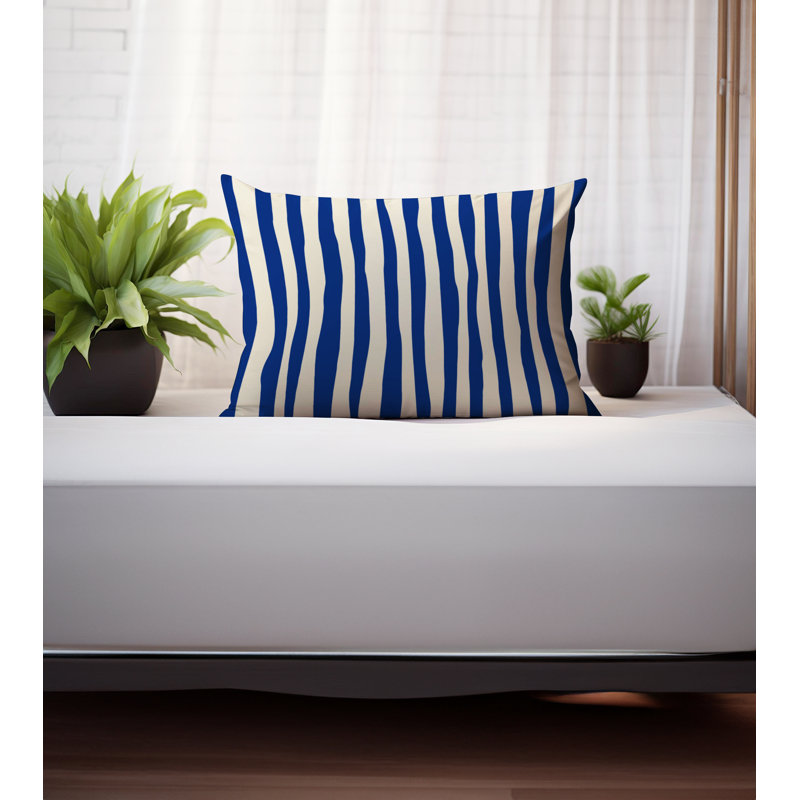 Coussin décoratif réversible Malone, H 25 po x l 18 po, Bleu marine / Blanc cassé