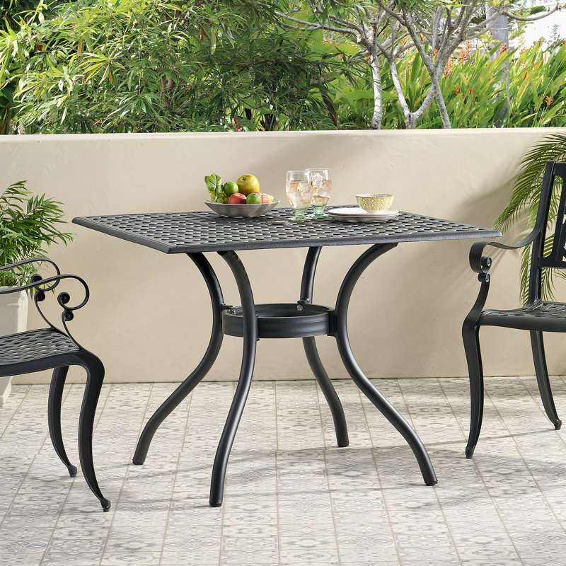 TABLE CAILLETTE EN CAOUTCHOUC I 39IN SQ