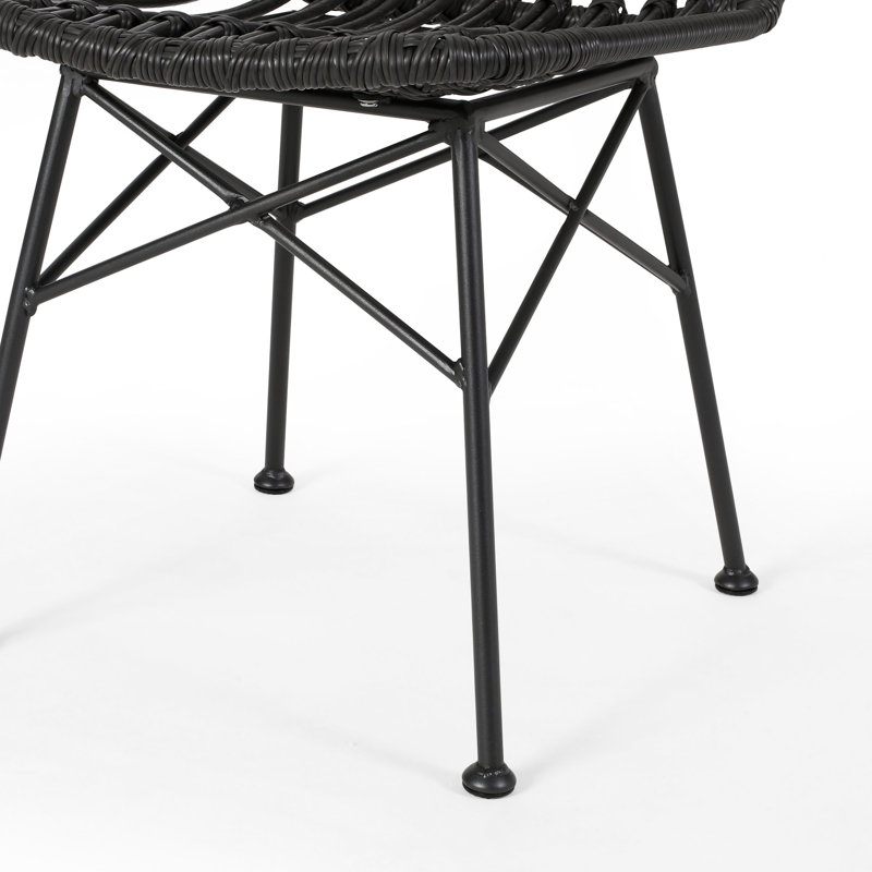 CHAISE SAWTELLE