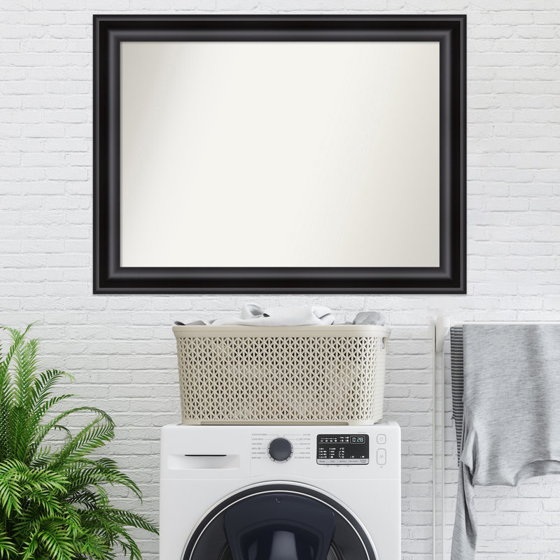 Miroir d'appoint mural en plastique Churchton, 30 po x 42 po