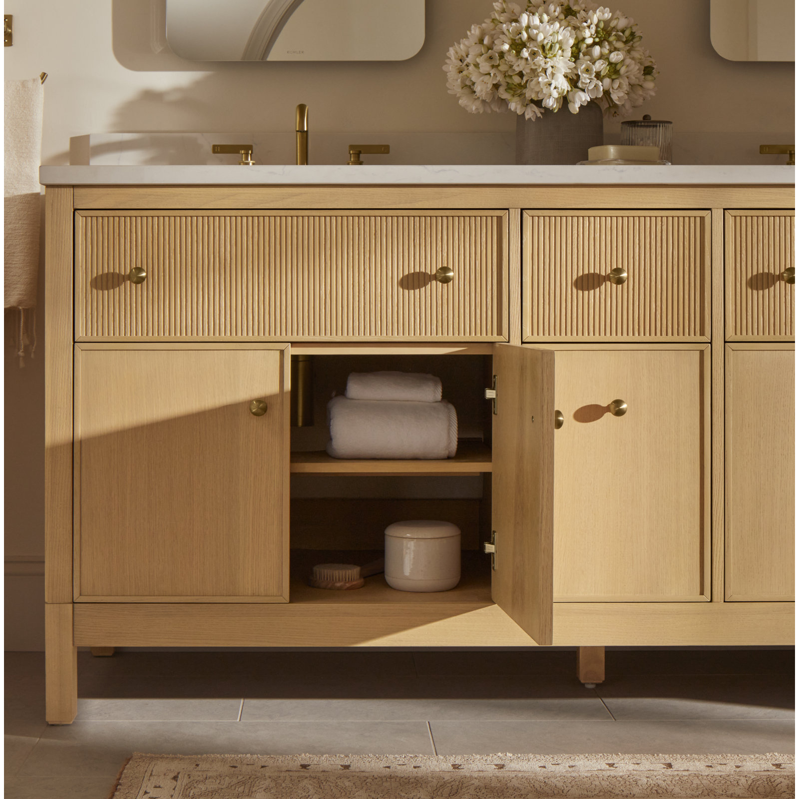 Malin 49" Single Bathroom Vanity, Oak, Brass