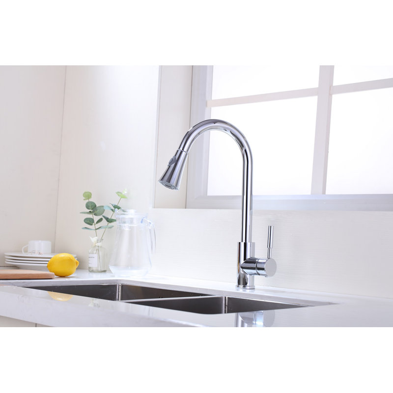 Pull Down Single Handle  Kitchen sink Faucet in Chrome, Chrome