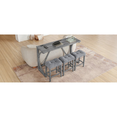 Ensemble de table de bar 59 pouces avec prise de courant, 3 tabourets rembourrés et conception compacte pour les espaces de vie modernes