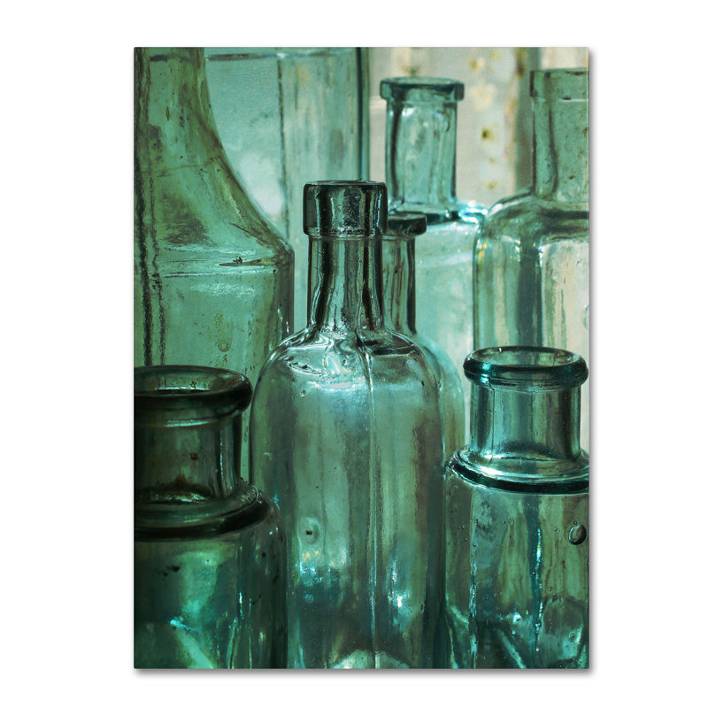 « antique bouteilles », reproduction de photo sur toile tendue, H 24 po x l 18 po x P 2 po