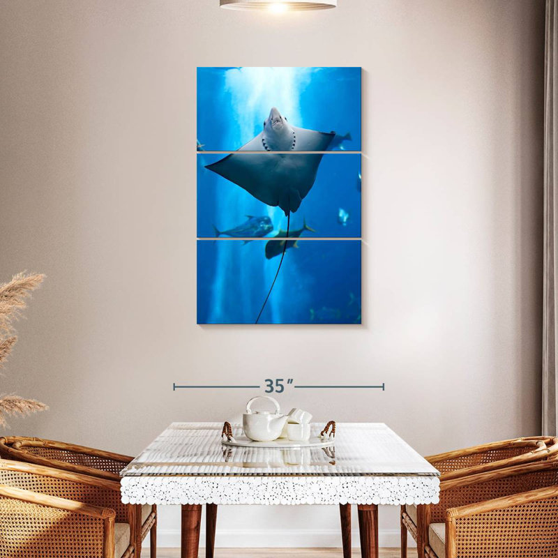 Brampt Manta Ray, 57" H x 36" W