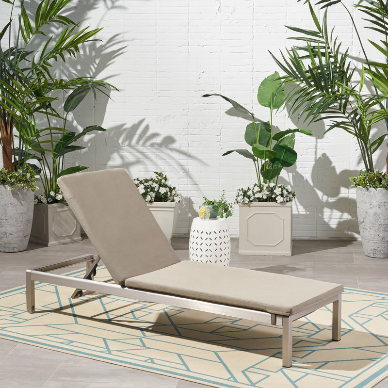 Chaise longue inclinable longue avec coussins 77,50 po Hovie, Kaki