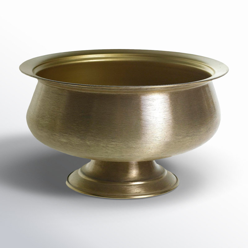 Vase de table en métal Gola, H 5,75 po x l 9,75 po x P 9,75 po