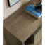 Armoire de bibliothèque compacte à affichage compact avec deux portes et quatre tablettes ouvertes