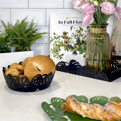 Bol décoratif en métal