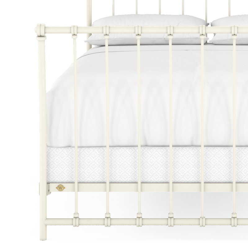 142 Altro Bed | Complete Sleigh, Queen, Gloss Off-White