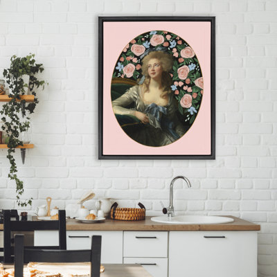 Cadre flottant intemporel pour femme et fleurs victoriennes, design par Cherrywood Lane