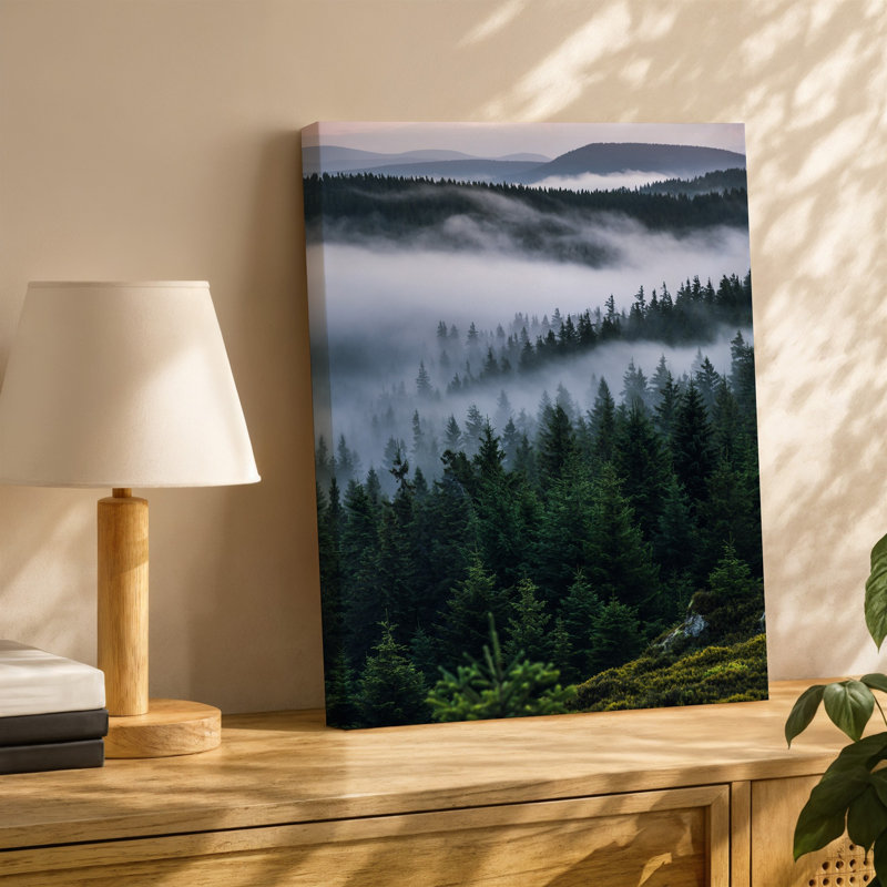 Toile, "A Misty Forest Landscape At Dawn", impression d'art mural à feuilles vertes sur fond de brume tourbillonnante