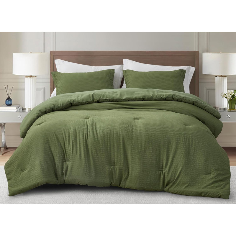 Calvin Polyester Jacquard Comforter, King Comforter + 2 King Shams, Olive Green