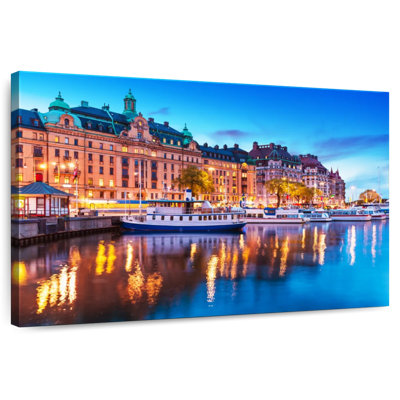Rorry Evening In Stockholm