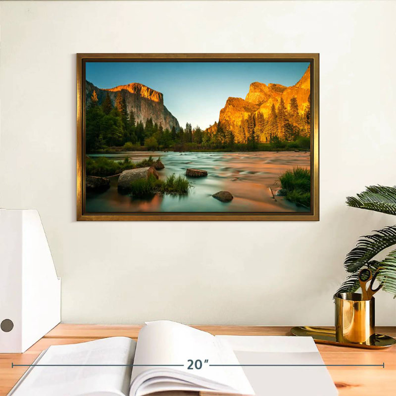 Placid Yosemite Waters, Cadre flottant doré, 13 po x 9 po
