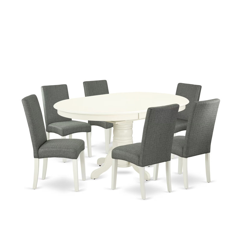 Cet ensemble de 7 pièces comprend une table de salle à manger ovale avec une rallonge papillon et 6 chaises Parson en tissu gris, lin blanc