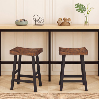 Saddle Bar Stools Set of 2,Solid Wood Bar Chairs with Saddle Style Seat & Rubber Wood Footrest