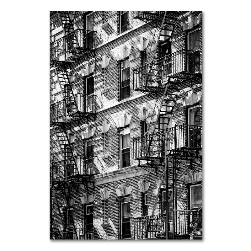 New york facade, reproduction de photo sur toile tendue en noir et blanc, H 24 po x l 16 po x P 2 po