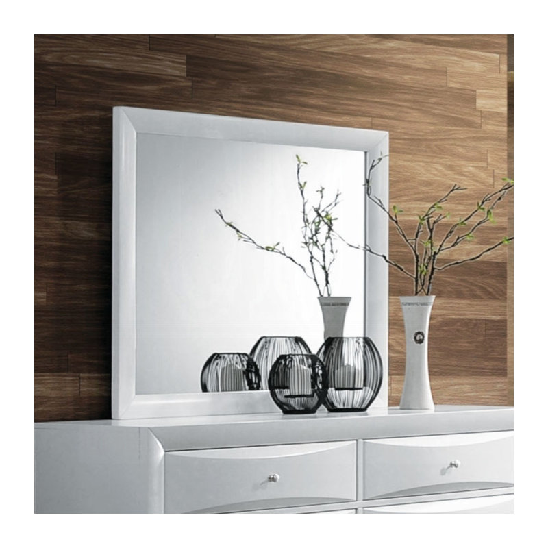 Miroir Ireland, Blanc